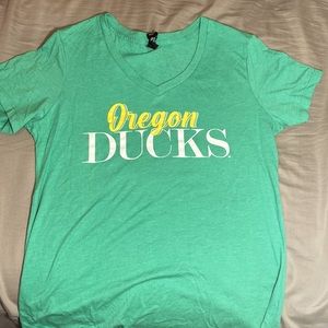 Oregon Ducks v-neck tee